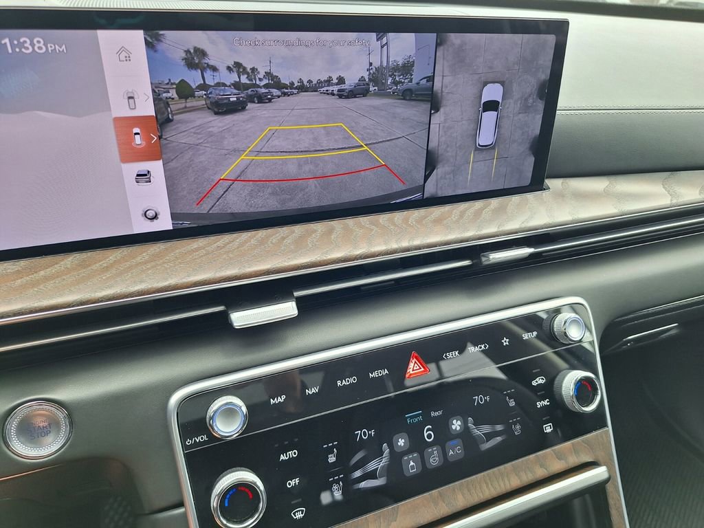 Used 2025 Genesis GV80 2.5T Prestige image 21