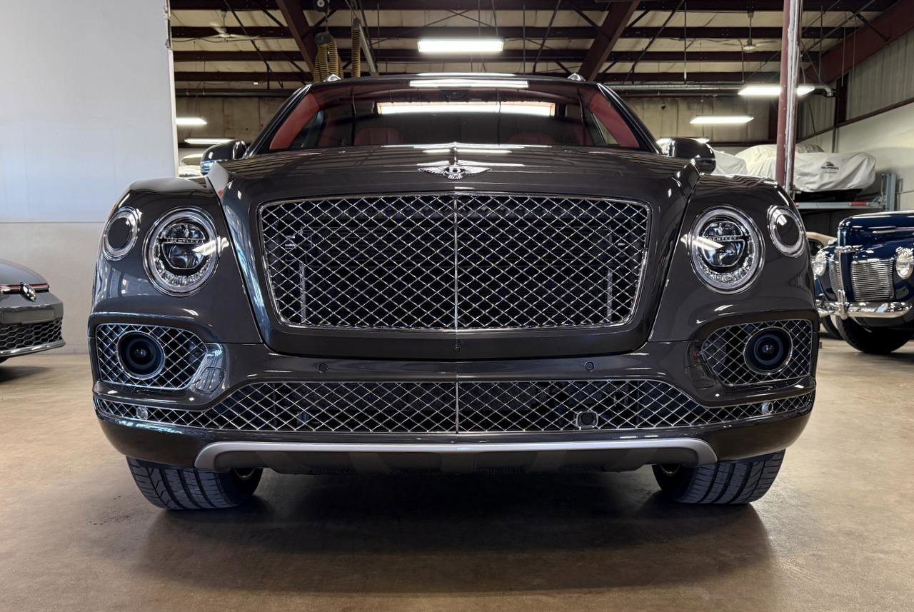 Used 2018 Bentley Bentayga image 5
