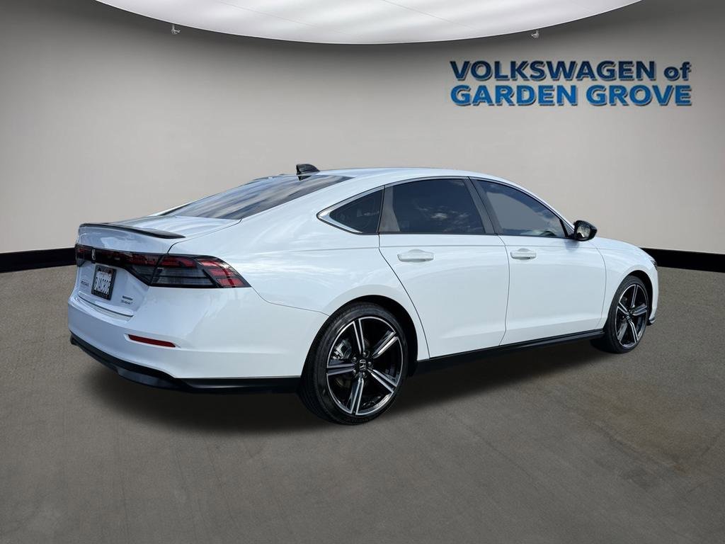 Used 2023 Honda Accord Sport image 7