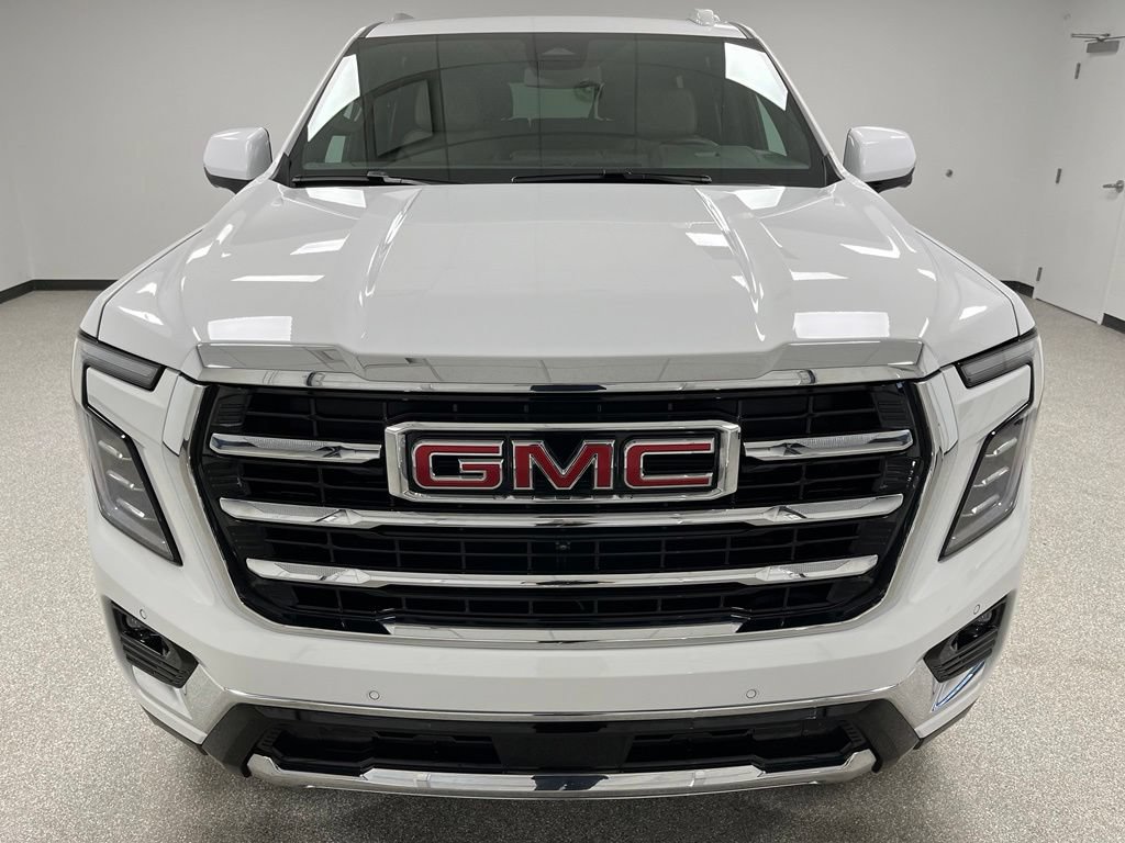 Used 2025 GMC Yukon Elevation AWD/4WD image 3