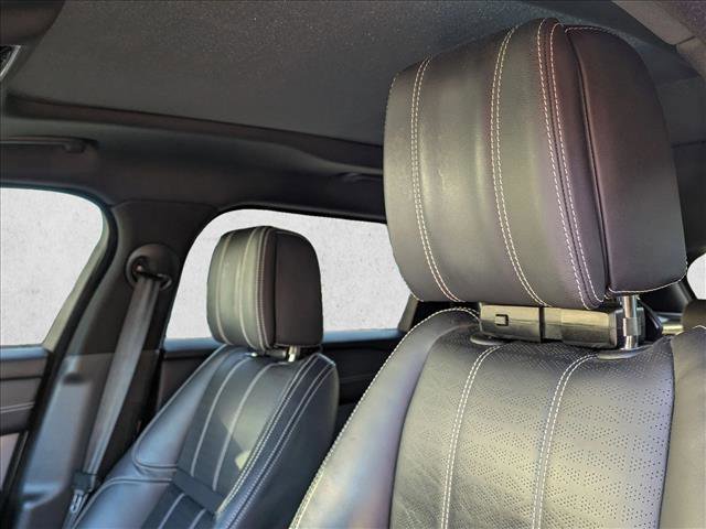 Used 2018 Land Rover Range Rover Velar R-Dynamic HSE image 14