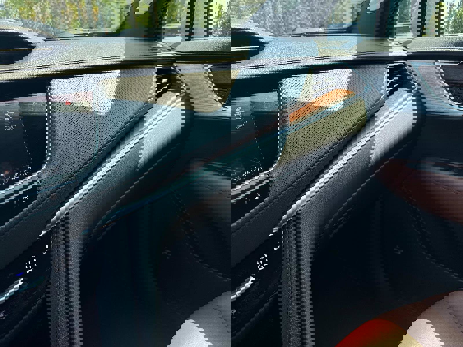 Used 2024 Cadillac XT5 Premium Luxury image 27