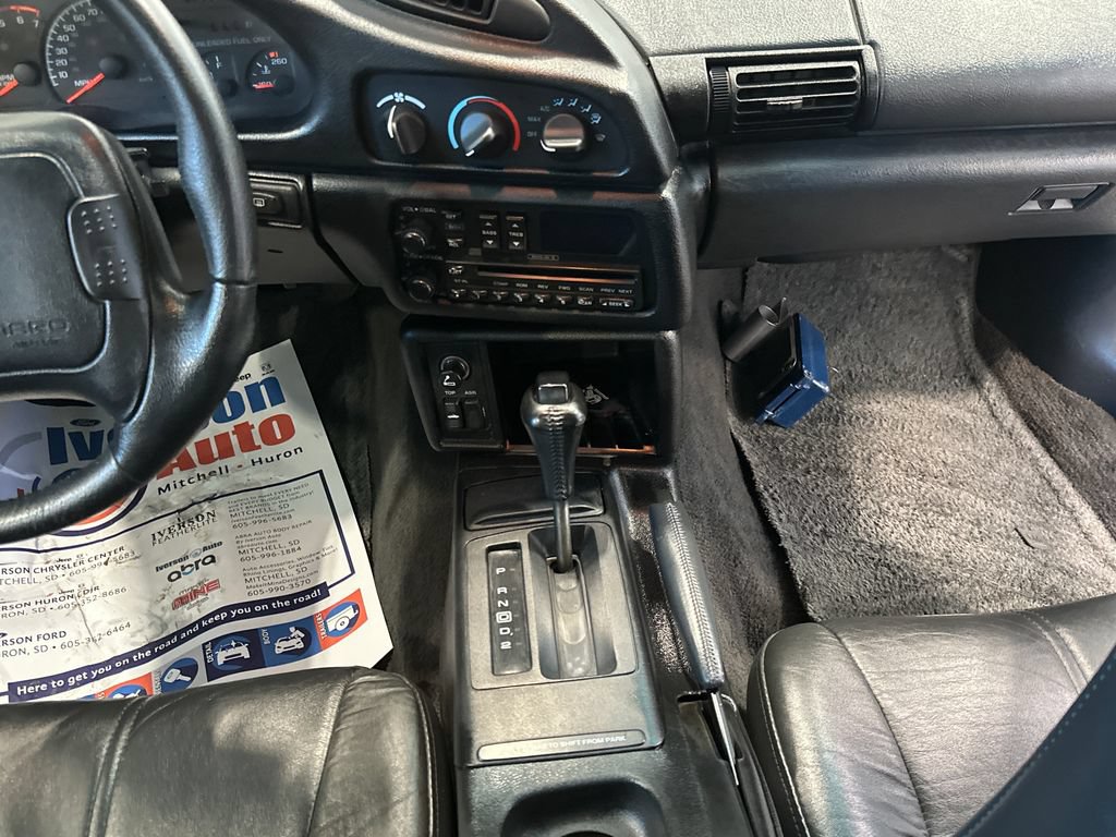 Used 1995 Chevrolet Camaro Z28 RWD image 24