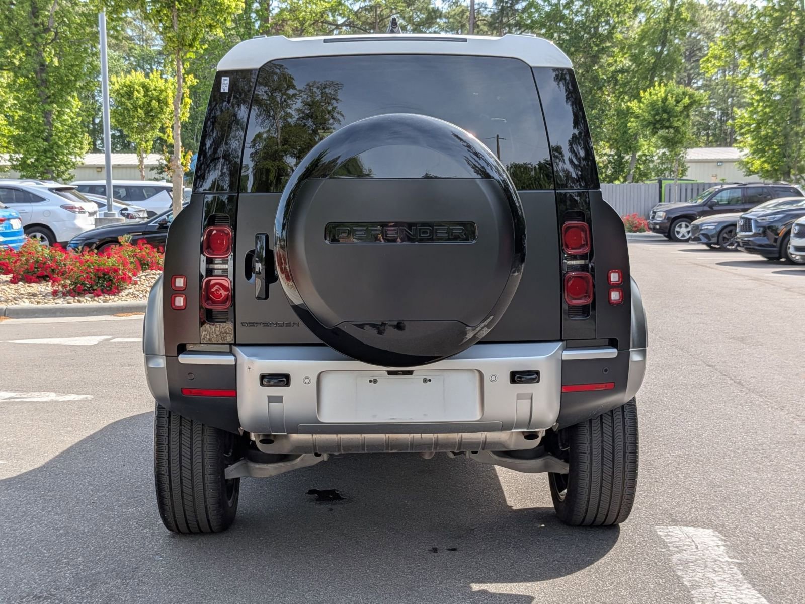 Used 2024 Land Rover Defender 110 S AWD/4WD image 4