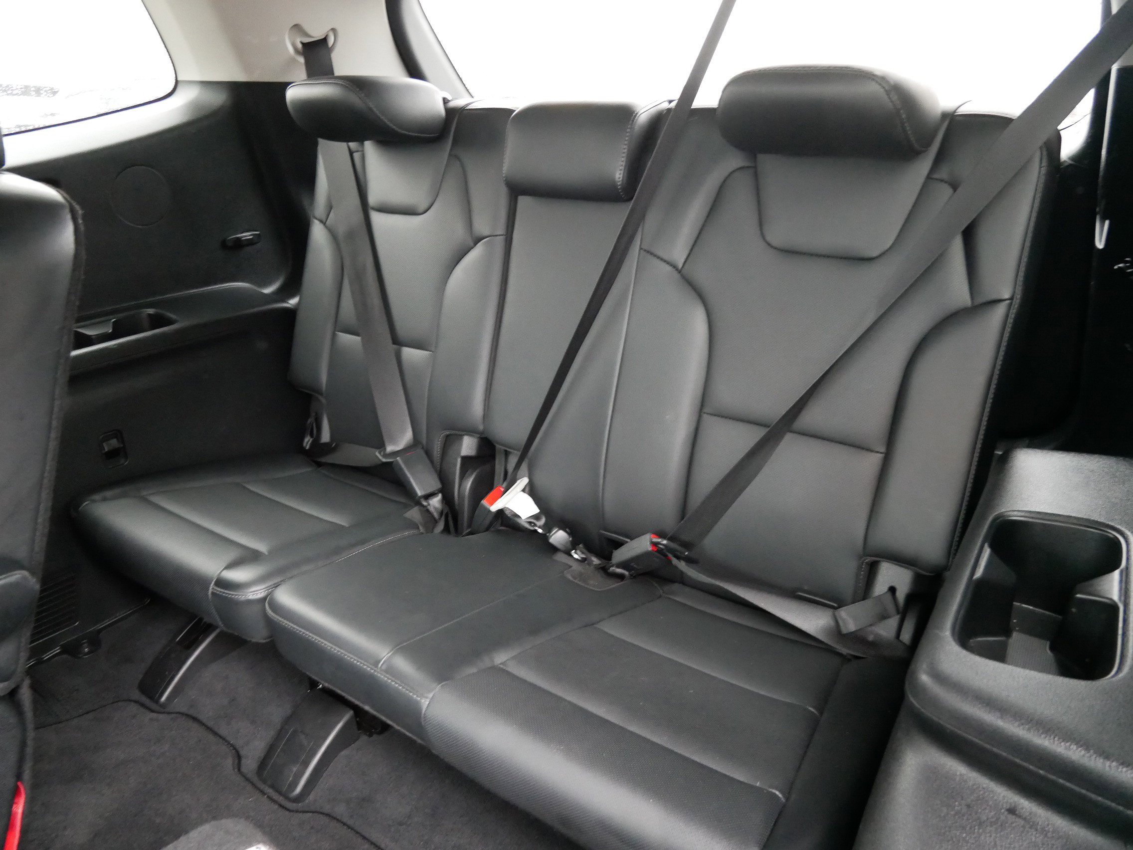 Used 2025 Kia Telluride S image 11