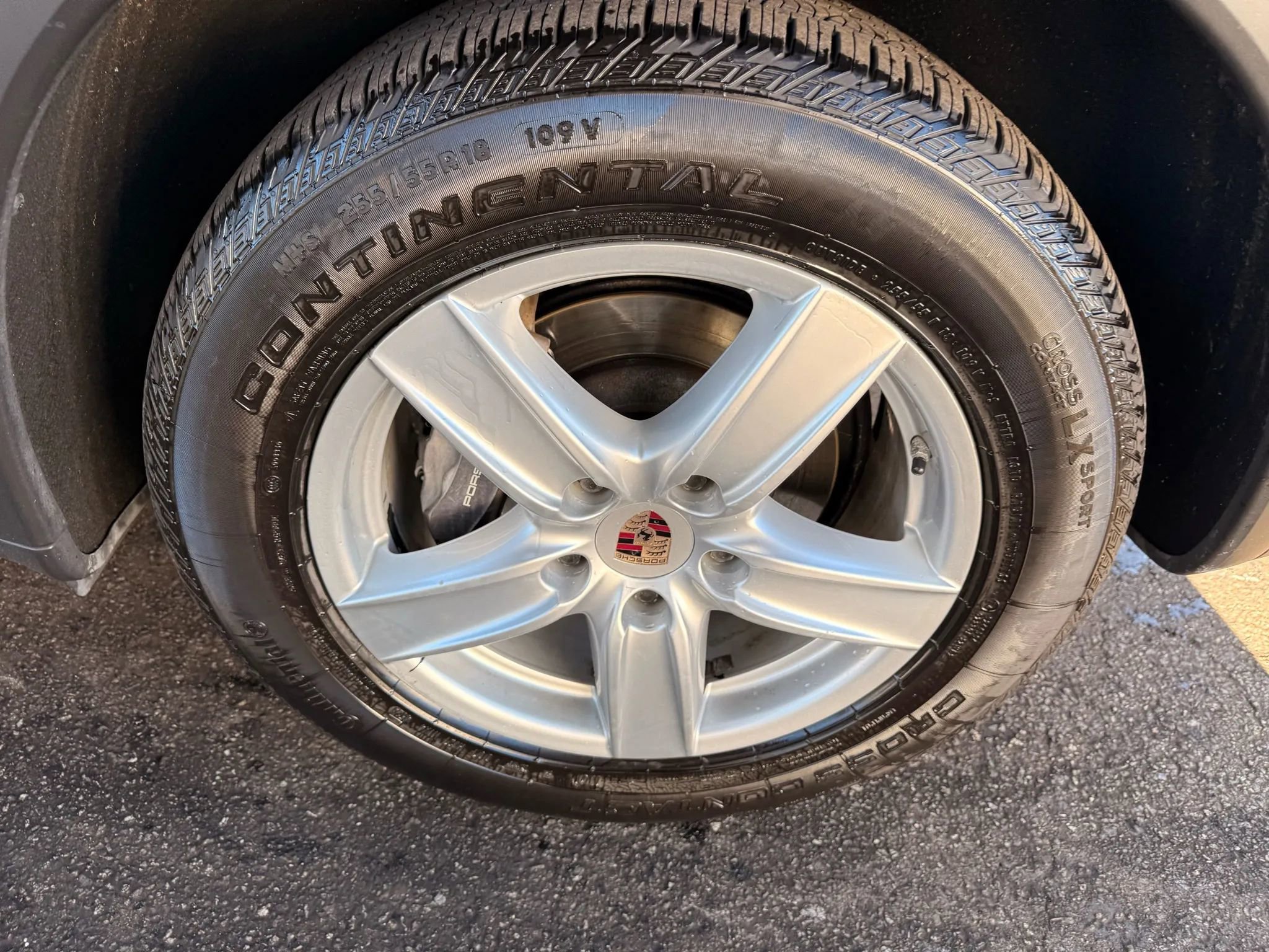 Used 2014 Porsche Cayenne Platinum Edition image 42