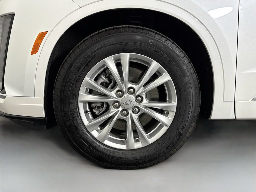 Used 2025 Cadillac XT6 Luxury FWD image 33