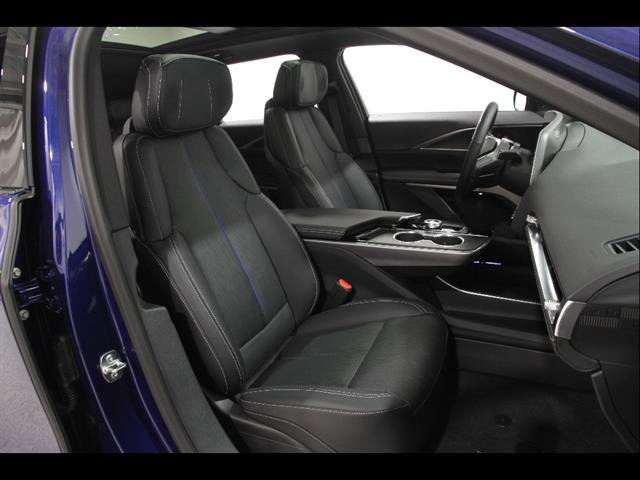 New 2025 Cadillac Lyriq Sport w/ LPO, Blue Accent Package AWD/4WD image 16
