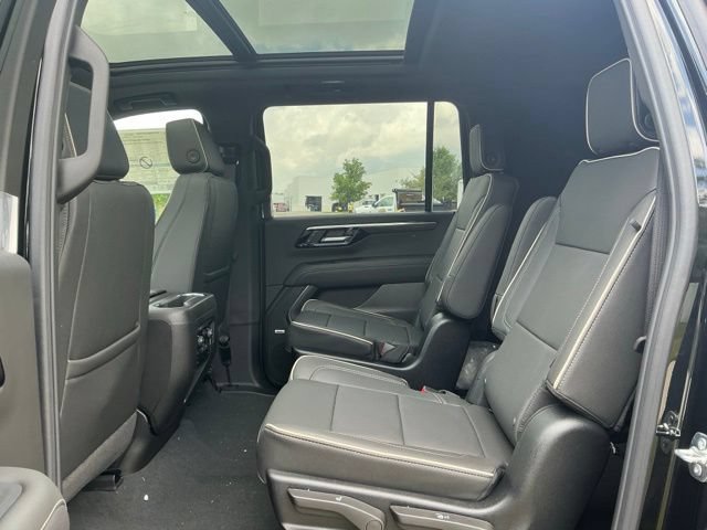 New 2026 Chevrolet Suburban Premier w/ Sun And Tow Package AWD/4WD image 37