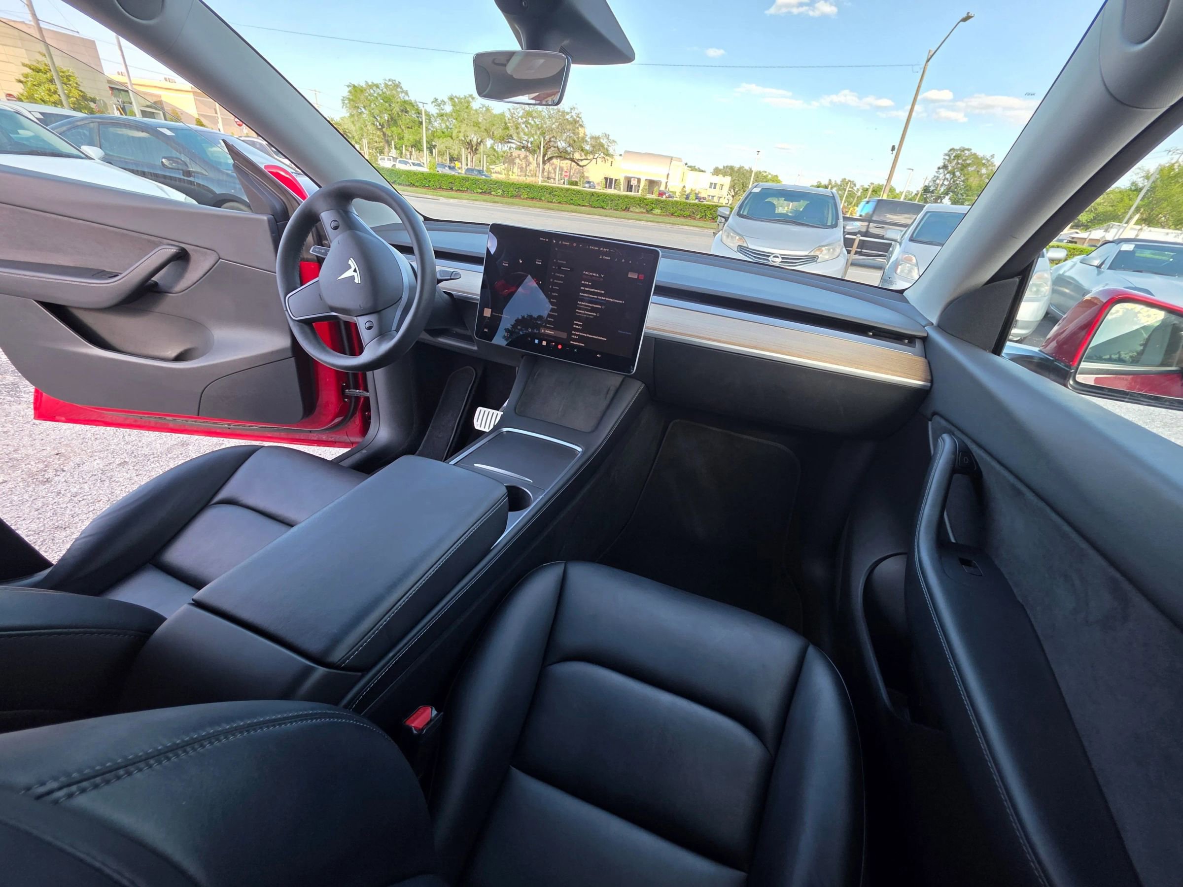 Used 2022 Tesla Model Y Performance AWD/4WD image 16