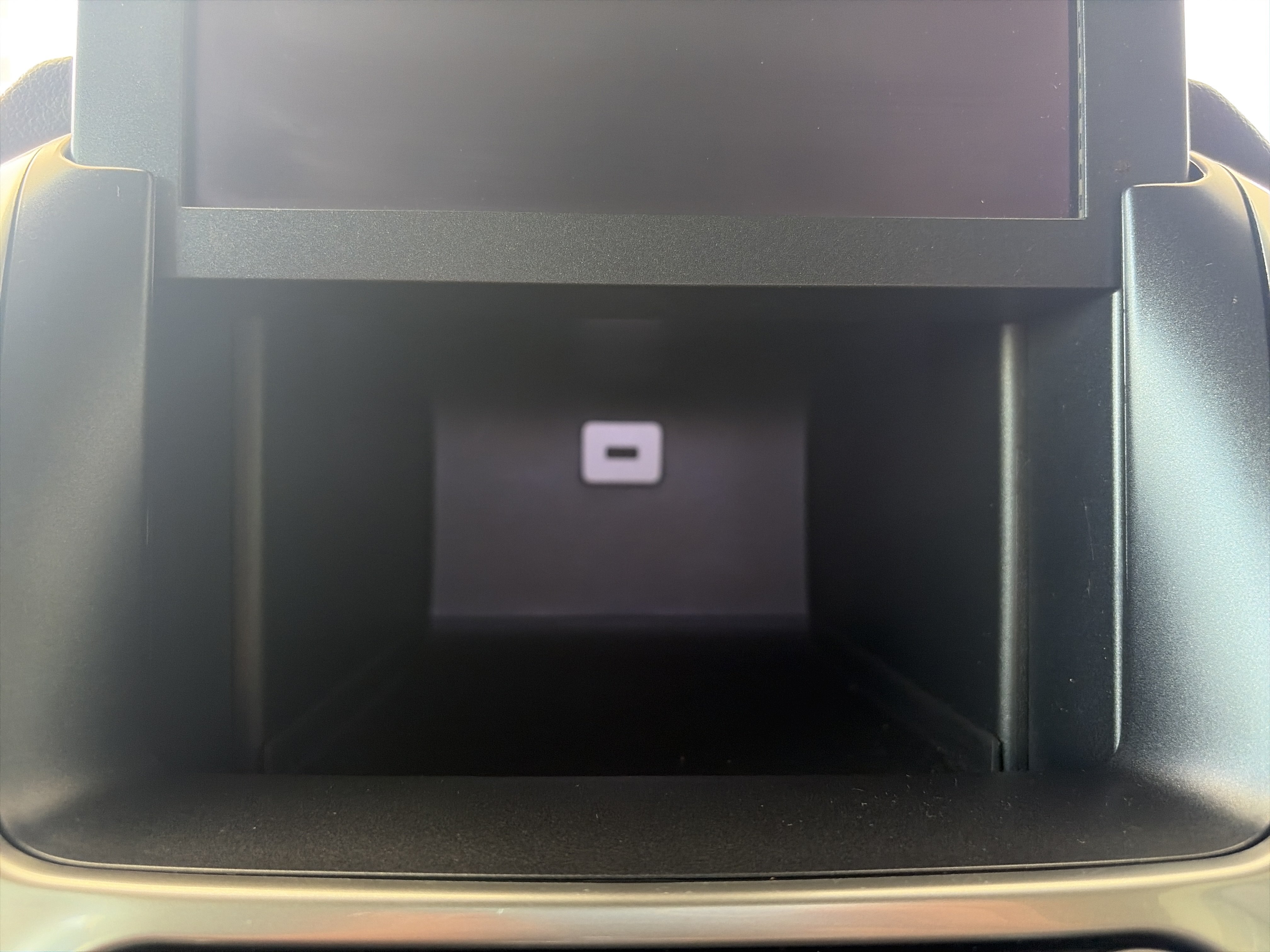 Used 2019 Chevrolet Suburban Premier AWD/4WD image 31