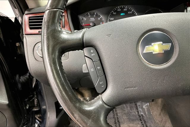 Used 2007 Chevrolet Impala LTZ FWD image 12