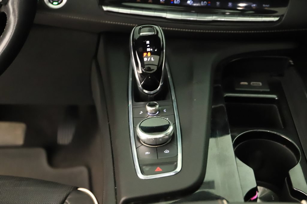 Used 2022 Cadillac Escalade Sport w/ LPO, ONYX Package AWD/4WD image 21
