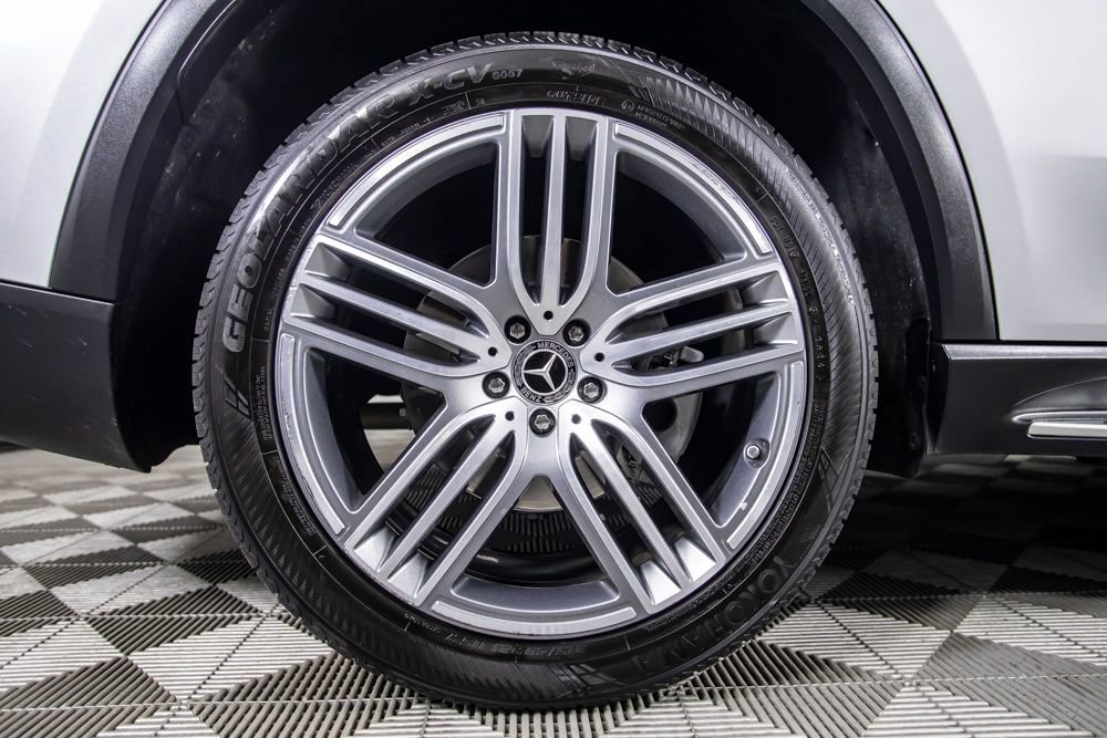 Used 2020 Mercedes-Benz GLS 450 4MATIC image 16