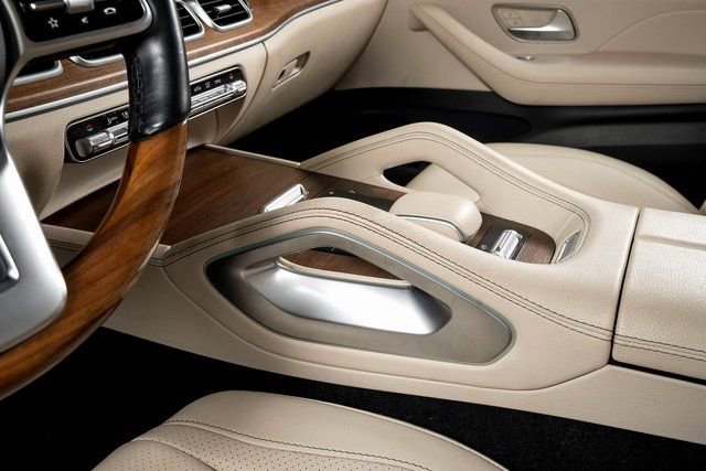 Used 2022 Mercedes-Benz GLS 450 4MATIC image 31