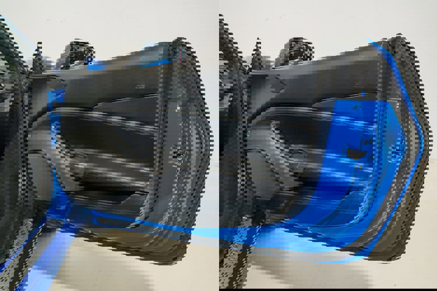 Used 2017 Ferrari 488 Spider RWD image 34