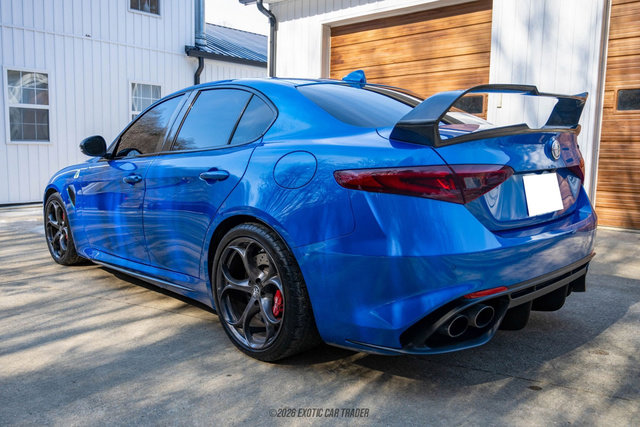 Used 2020 Alfa Romeo Giulia Quadrifoglio w/ Nero Edizione image 6
