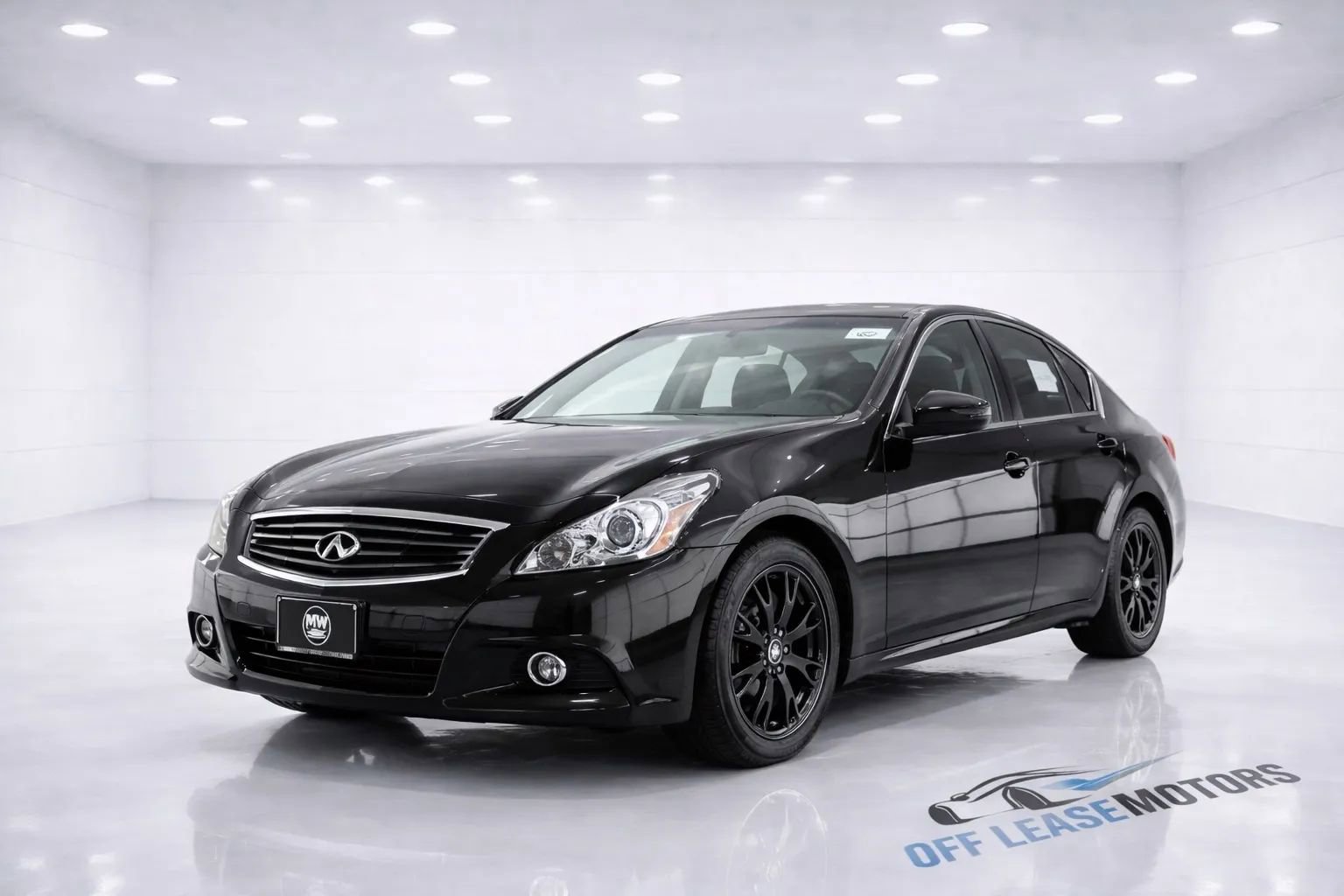 Used 2013 INFINITI G37 x Sedan w/ Premium Pkg AWD/4WD image 1