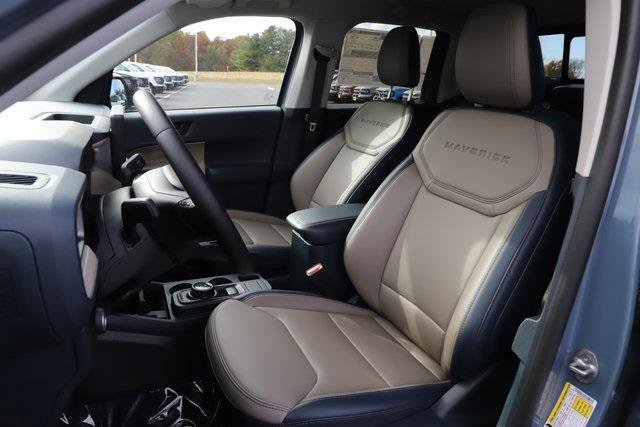 New 2025 Ford Maverick Lariat w/ 4K Tow Package image 16