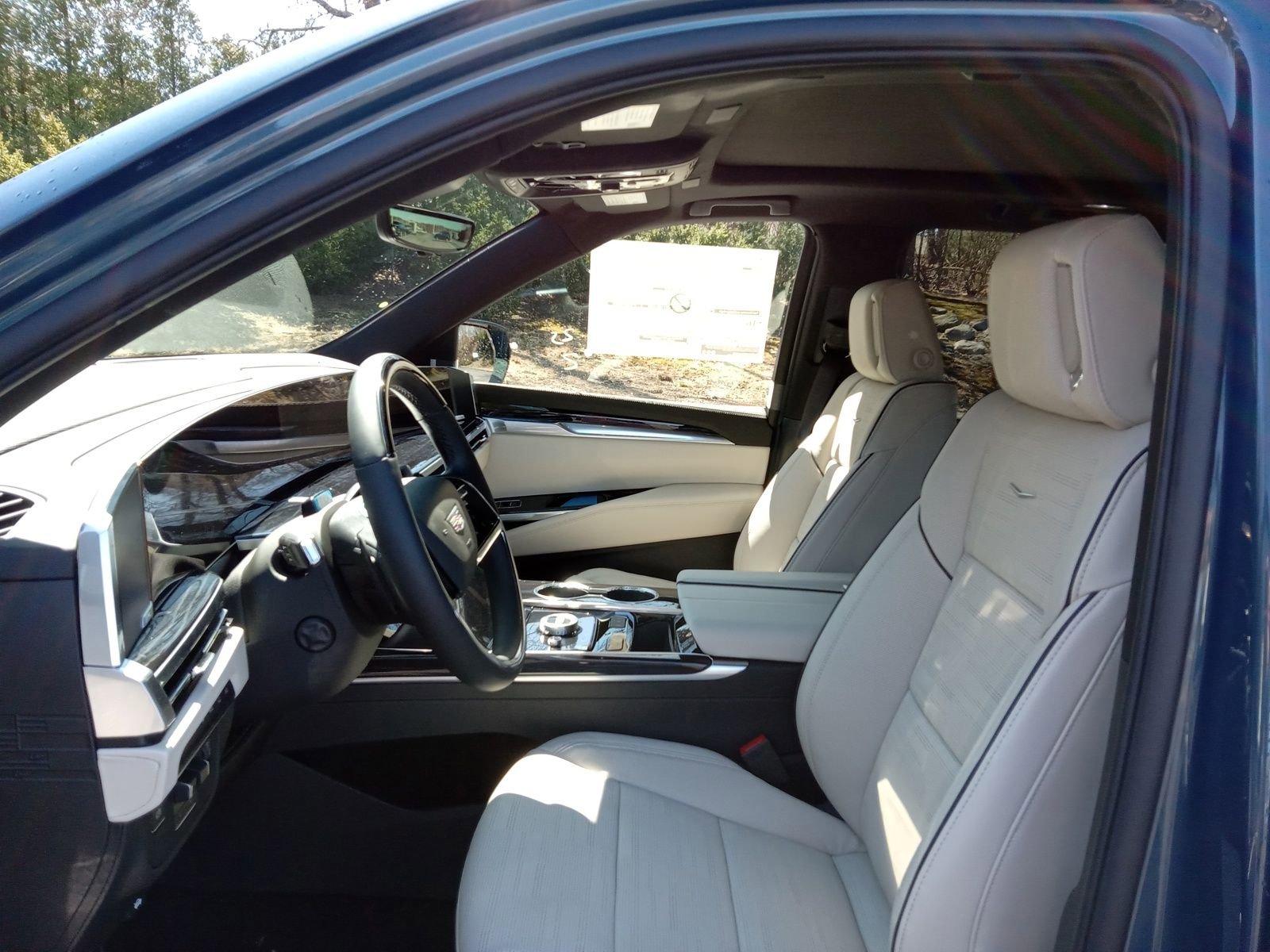 New 2026 Cadillac Escalade ESV Sport image 10