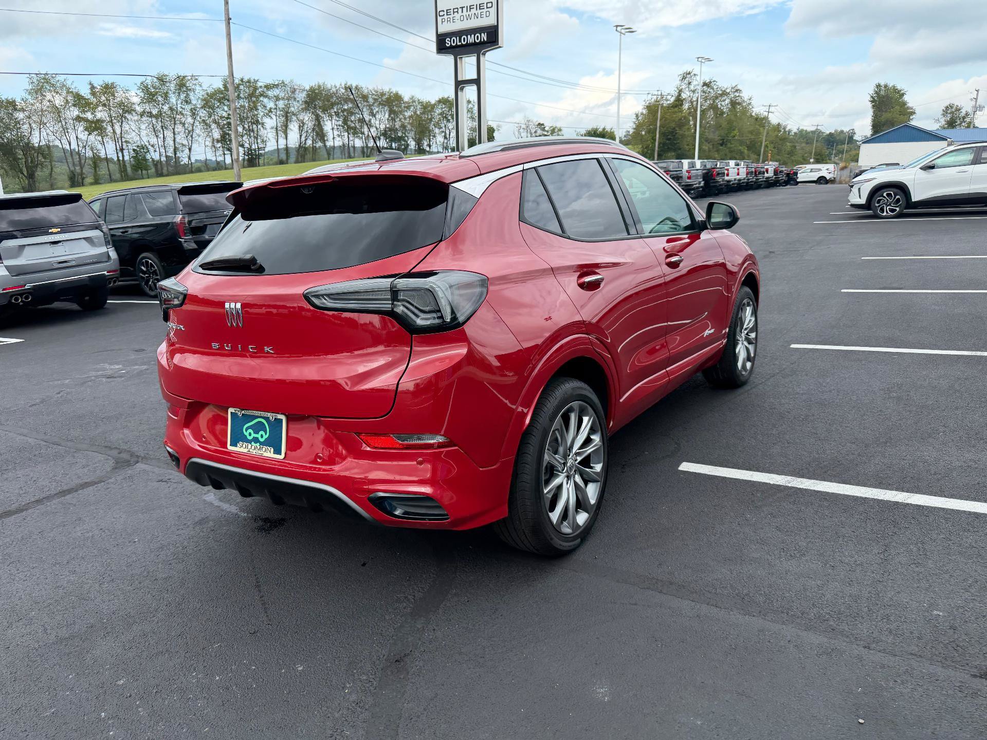 Used 2026 Buick Encore GX Avenir w/ Avenir Technology Package AWD/4WD image 6