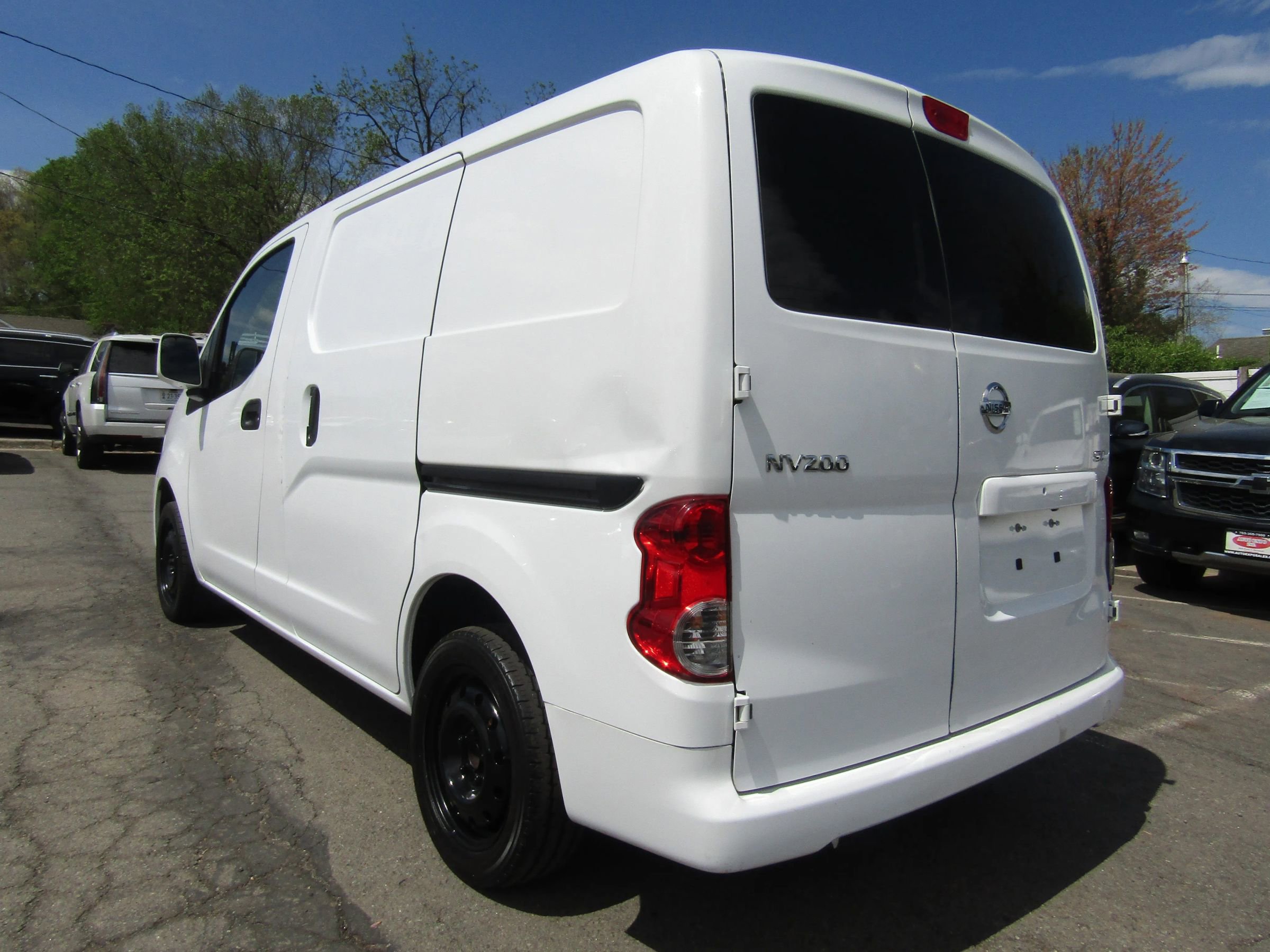 Used 2019 Nissan NV200 SV w/ Back Door Glass Package image 5