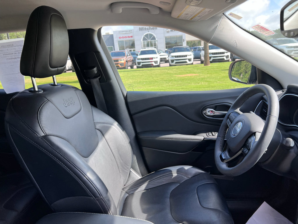 Certified 2023 Jeep Cherokee Altitude Lux AWD/4WD image 15