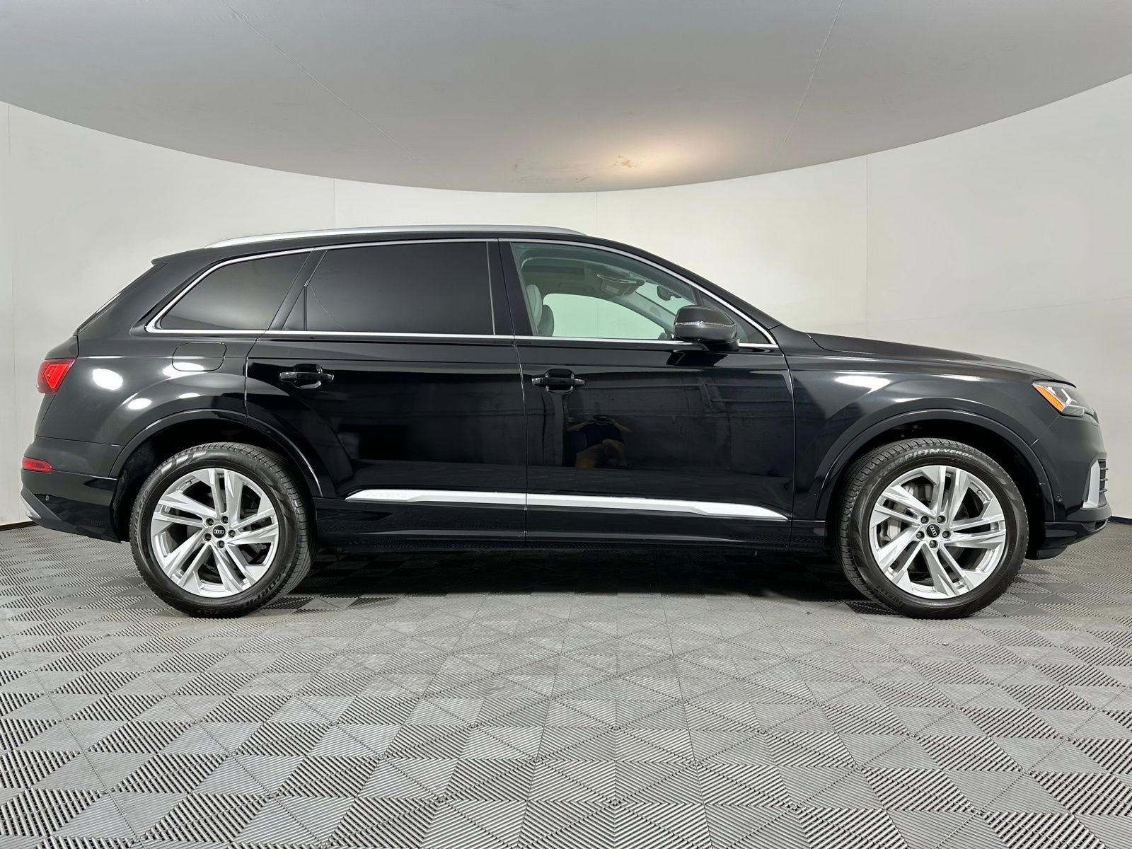 Used 2023 Audi Q7 3.0T Premium Plus image 33