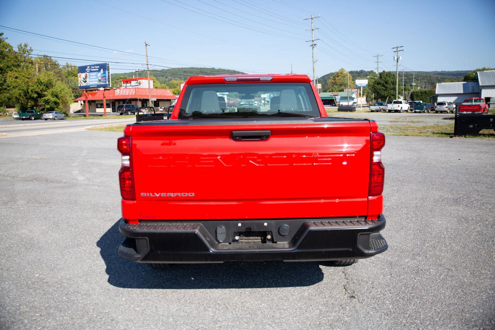 Used 2021 Chevrolet Silverado 1500 W/T image 4