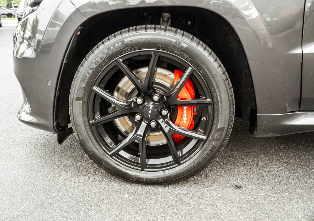 Used 2020 Jeep Grand Cherokee SRT AWD/4WD image 36