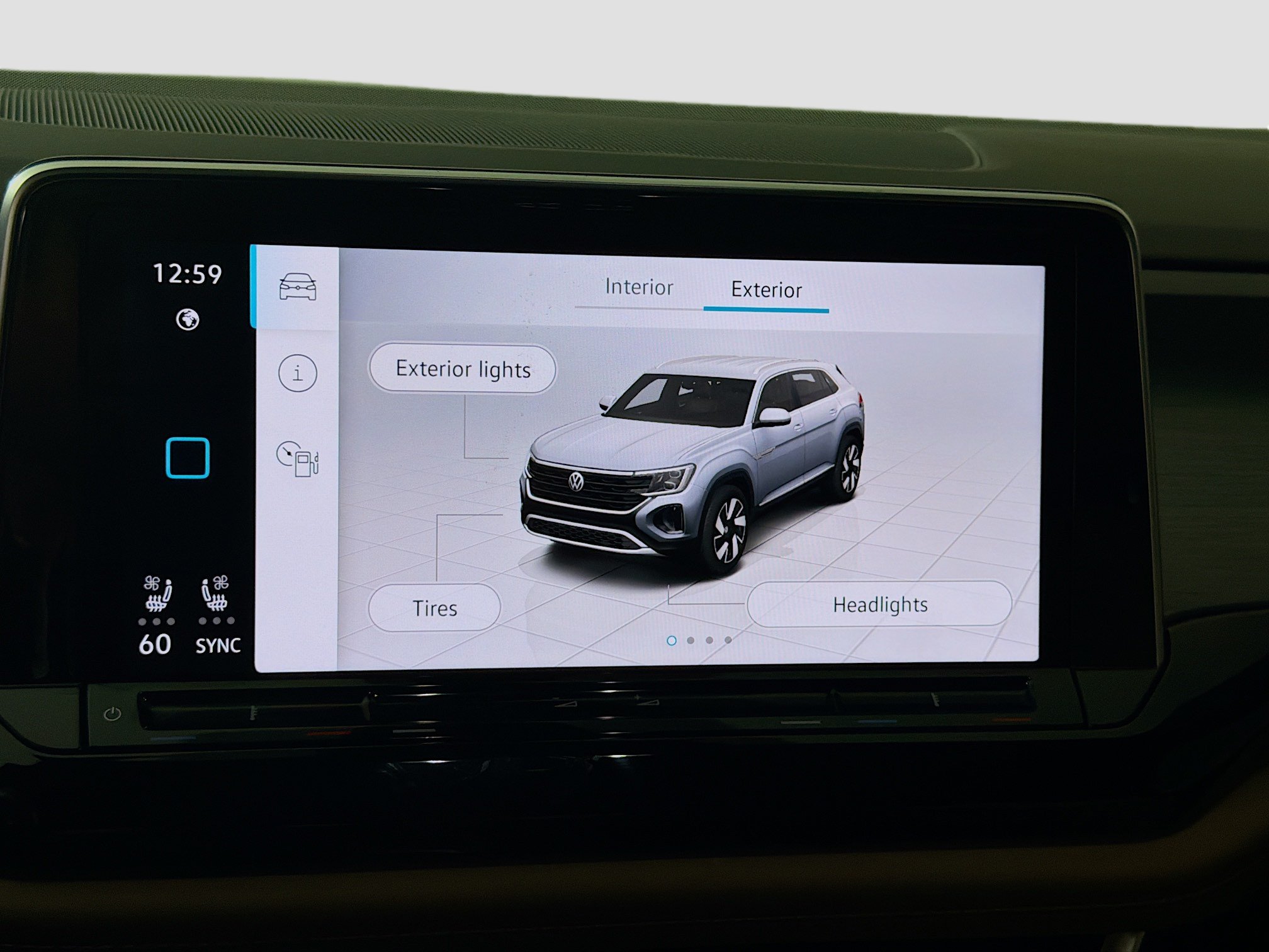 Used 2024 Volkswagen Atlas Cross Sport SE FWD image 19