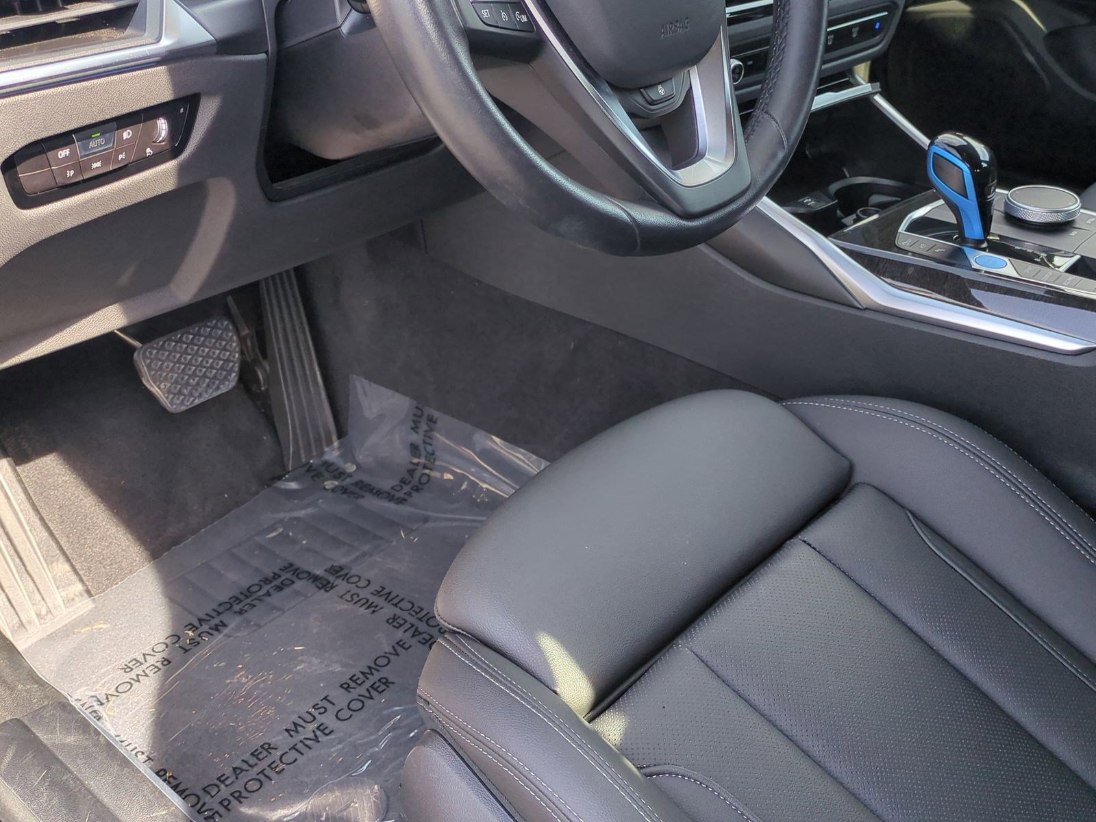 Certified 2023 BMW i4 eDrive35 w/ Premium Package image 17