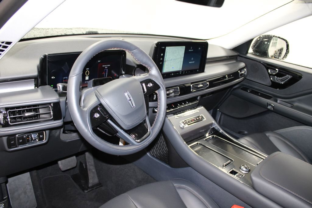 New 2026 Lincoln Aviator AWD image 23