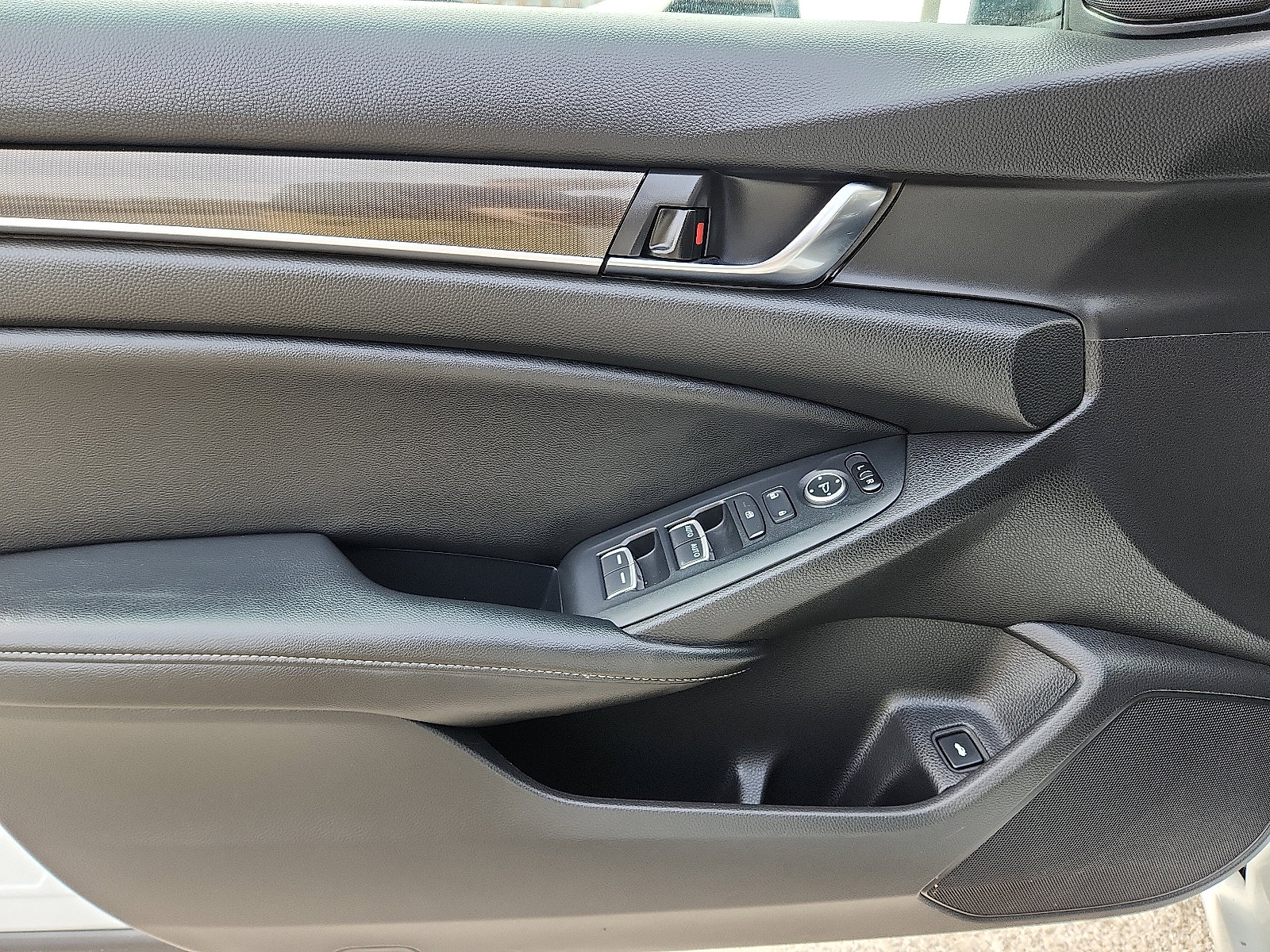 Used 2022 Honda Accord Sport image 13