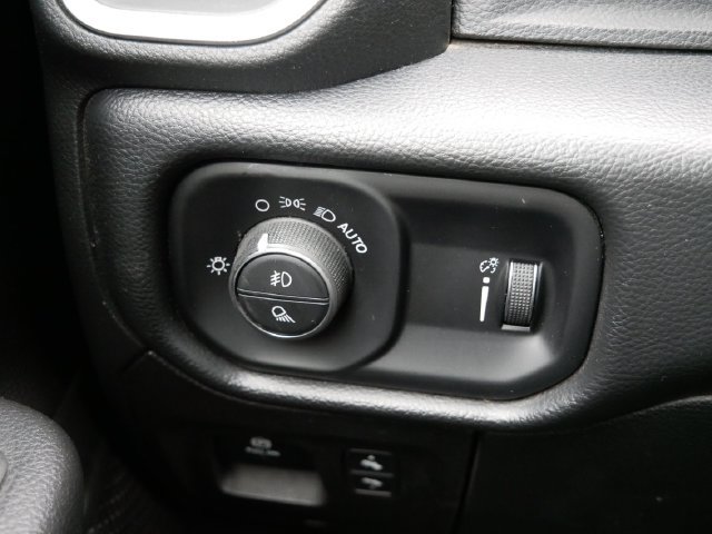 Used 2022 RAM 1500 Big Horn AWD/4WD image 26