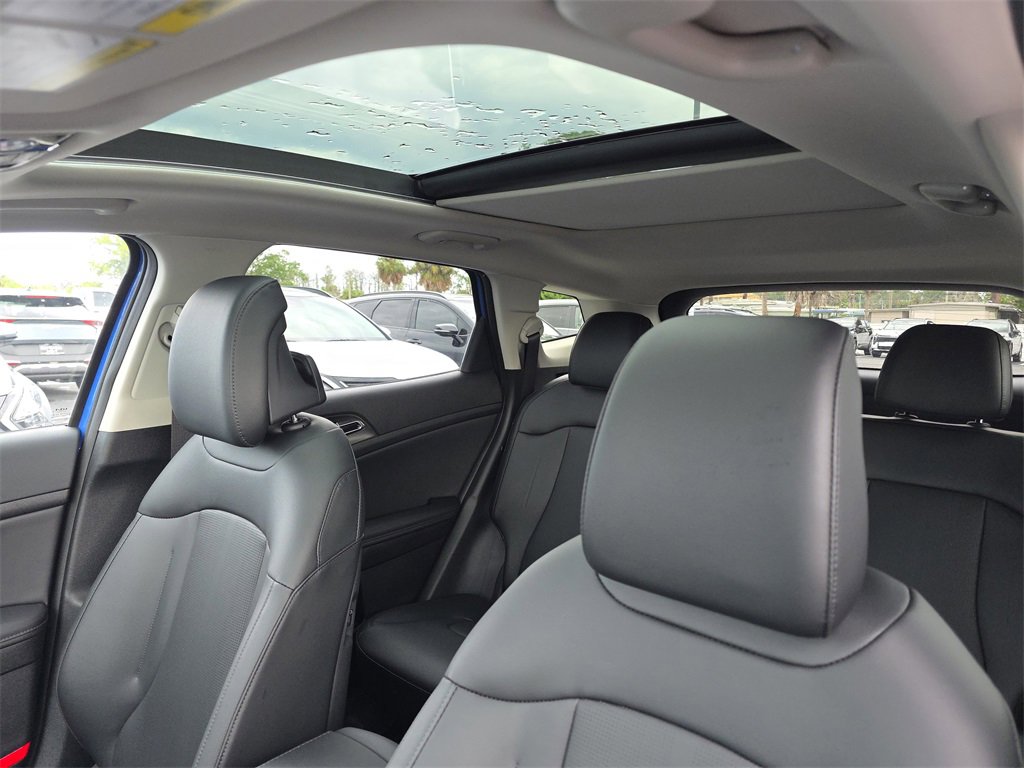 New 2026 Kia Sportage SX image 23