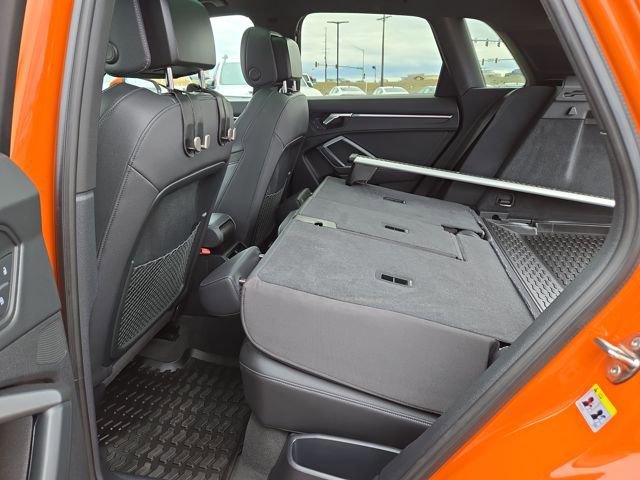 Used 2023 Audi Q3 2.0T Premium Plus w/ Premium Plus Package image 33