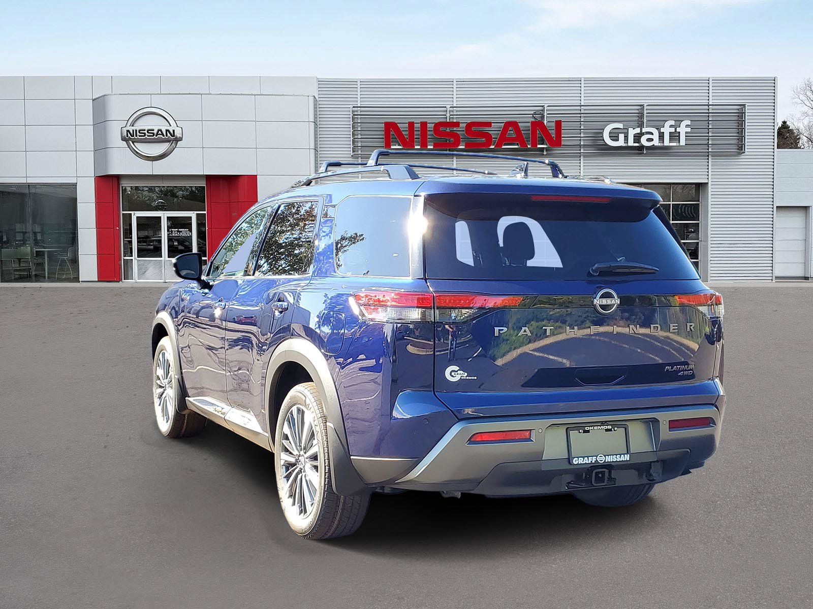 New 2026 Nissan Pathfinder Platinum AWD/4WD image 4
