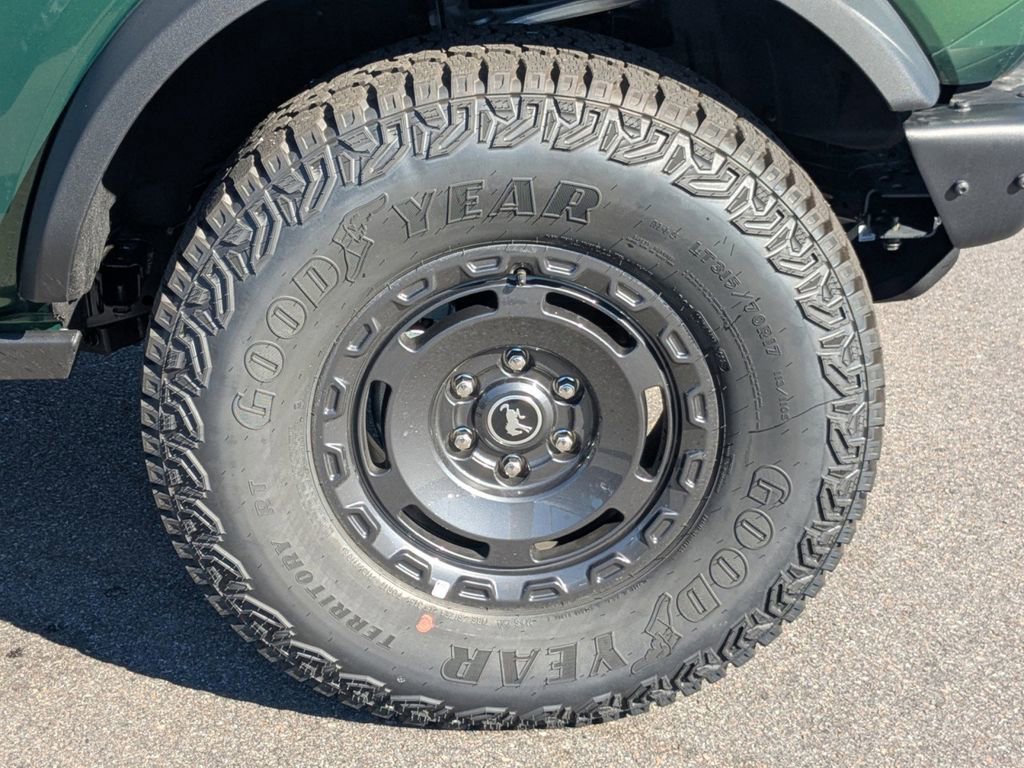 New 2025 Ford Bronco Badlands image 11