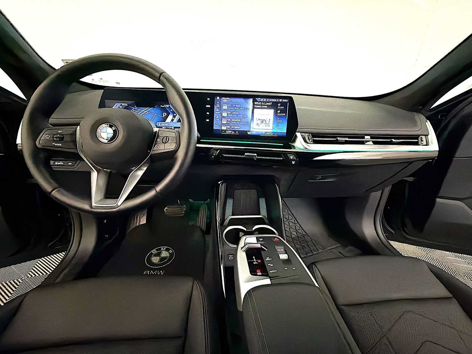 Used 2023 BMW X1 xDrive28i w/ Convenience Package AWD/4WD image 14