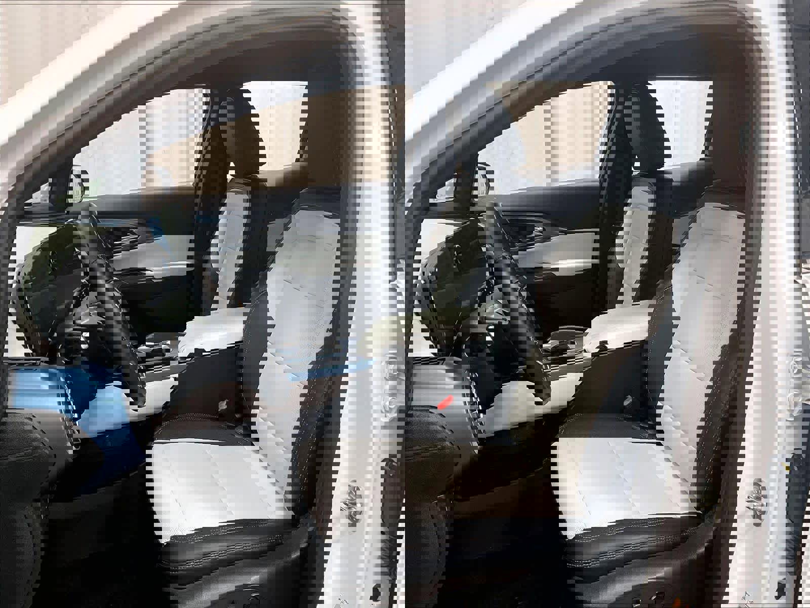 Used 2024 Chevrolet Equinox EV LT image 10