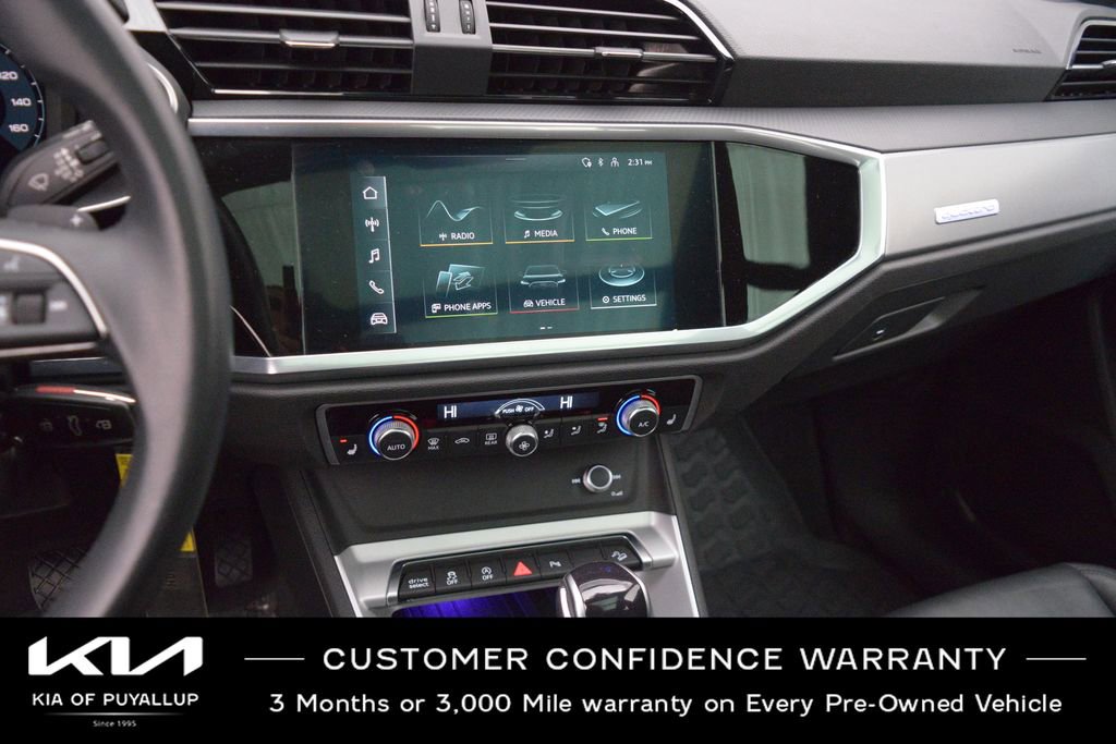 Used 2022 Audi Q3 2.0T Premium Plus image 22