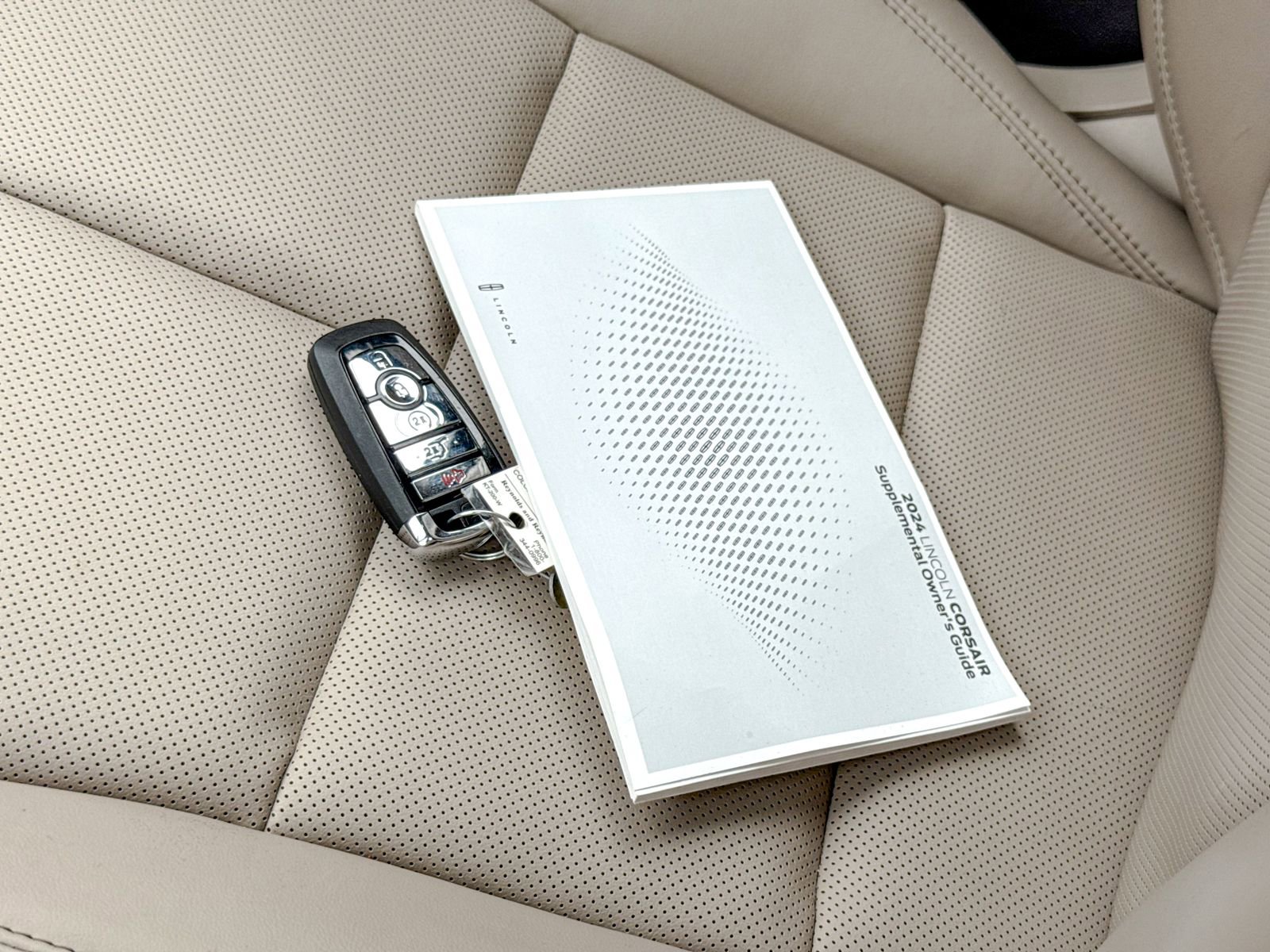 Used 2024 Lincoln Corsair AWD w/ Equipment Group 101A image 34