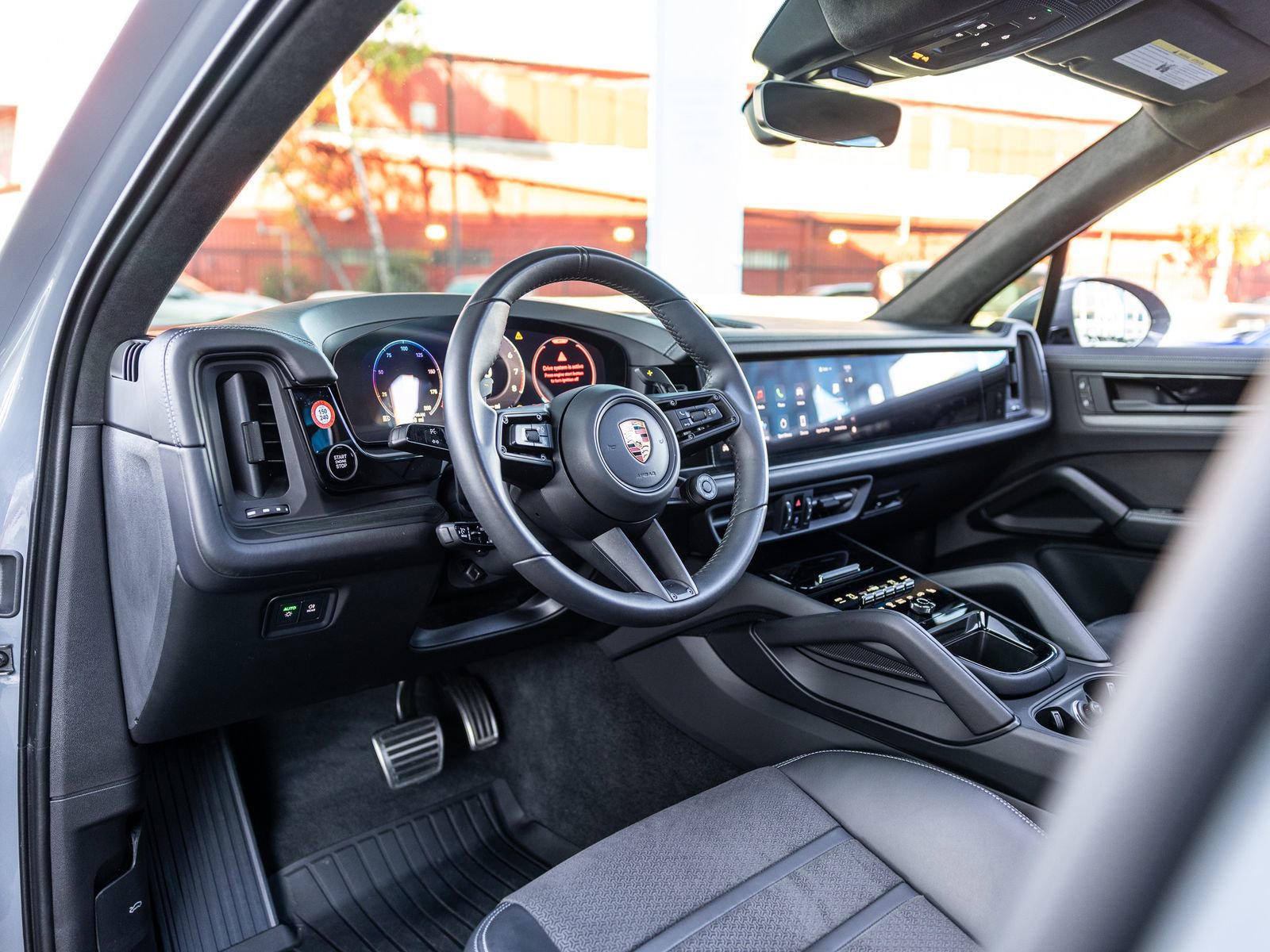 Certified 2025 Porsche Cayenne GTS image 4