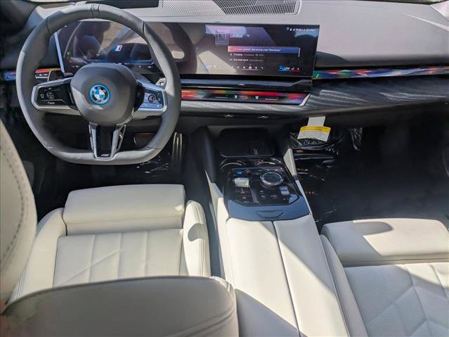 Used 2026 BMW i5 eDrive40 AWD/4WD image 16