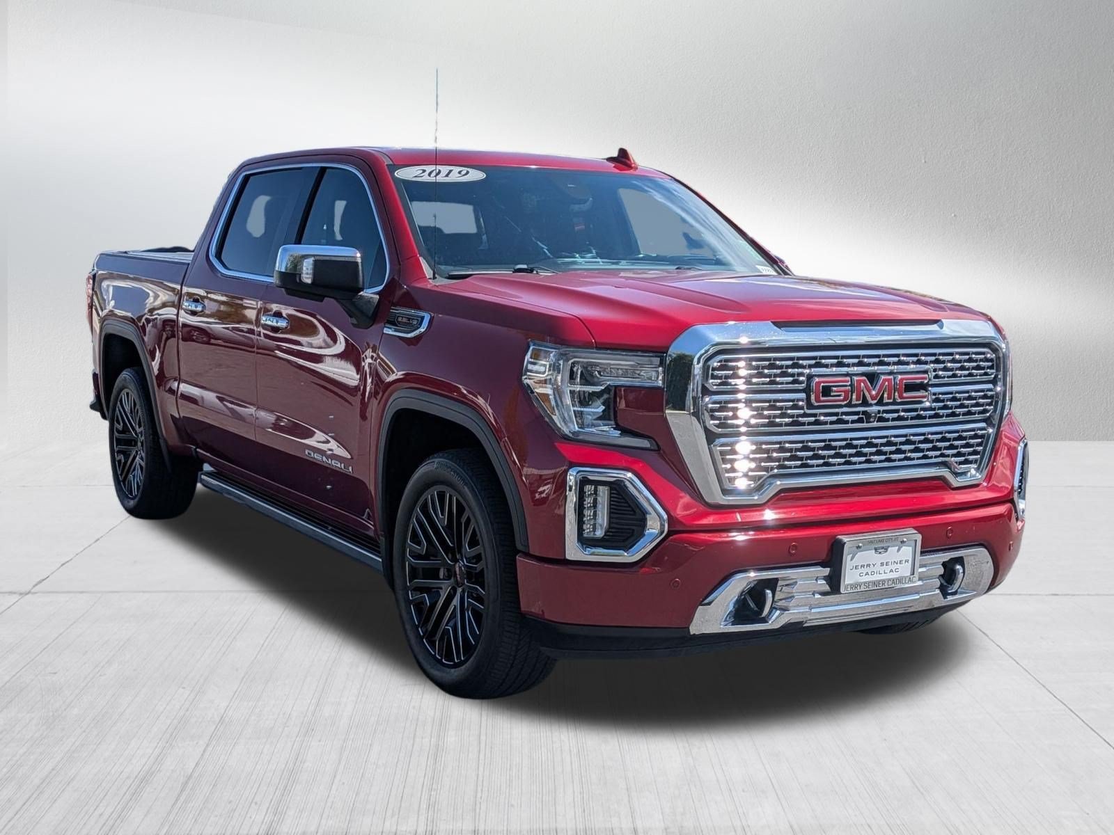Used 2019 GMC Sierra 1500 Denali w/ Denali Ultimate Package AWD/4WD image 8