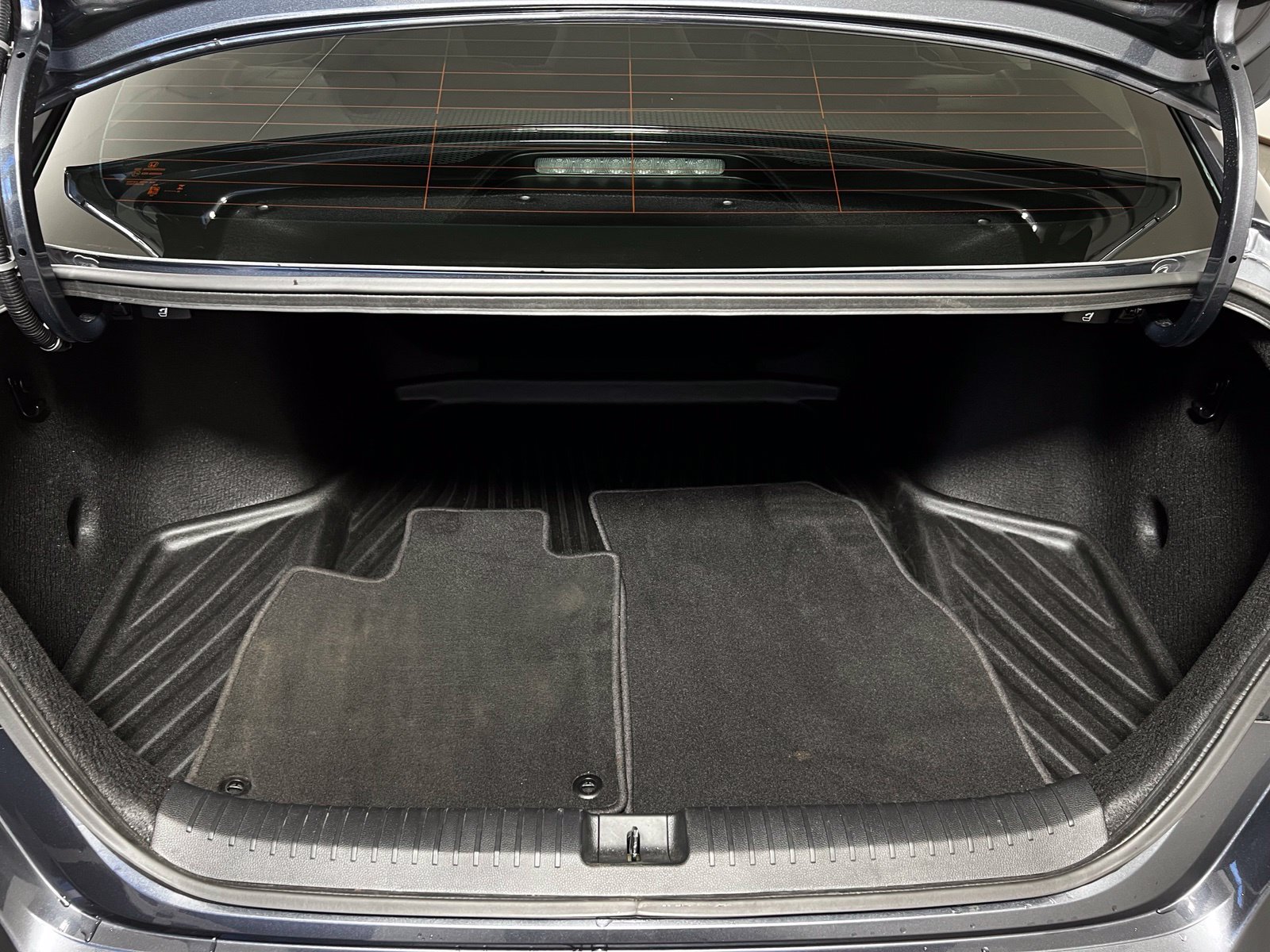 Used 2025 Honda Accord EX-L image 27