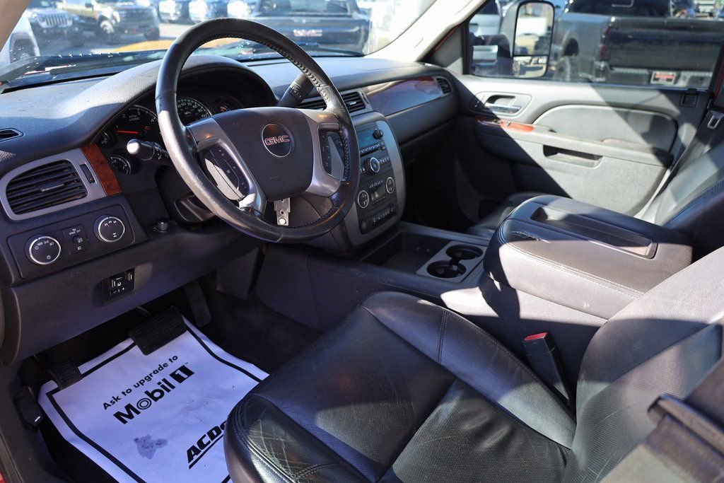 Used 2014 GMC Sierra 3500 SLT w/ SLT Convenience Package image 12