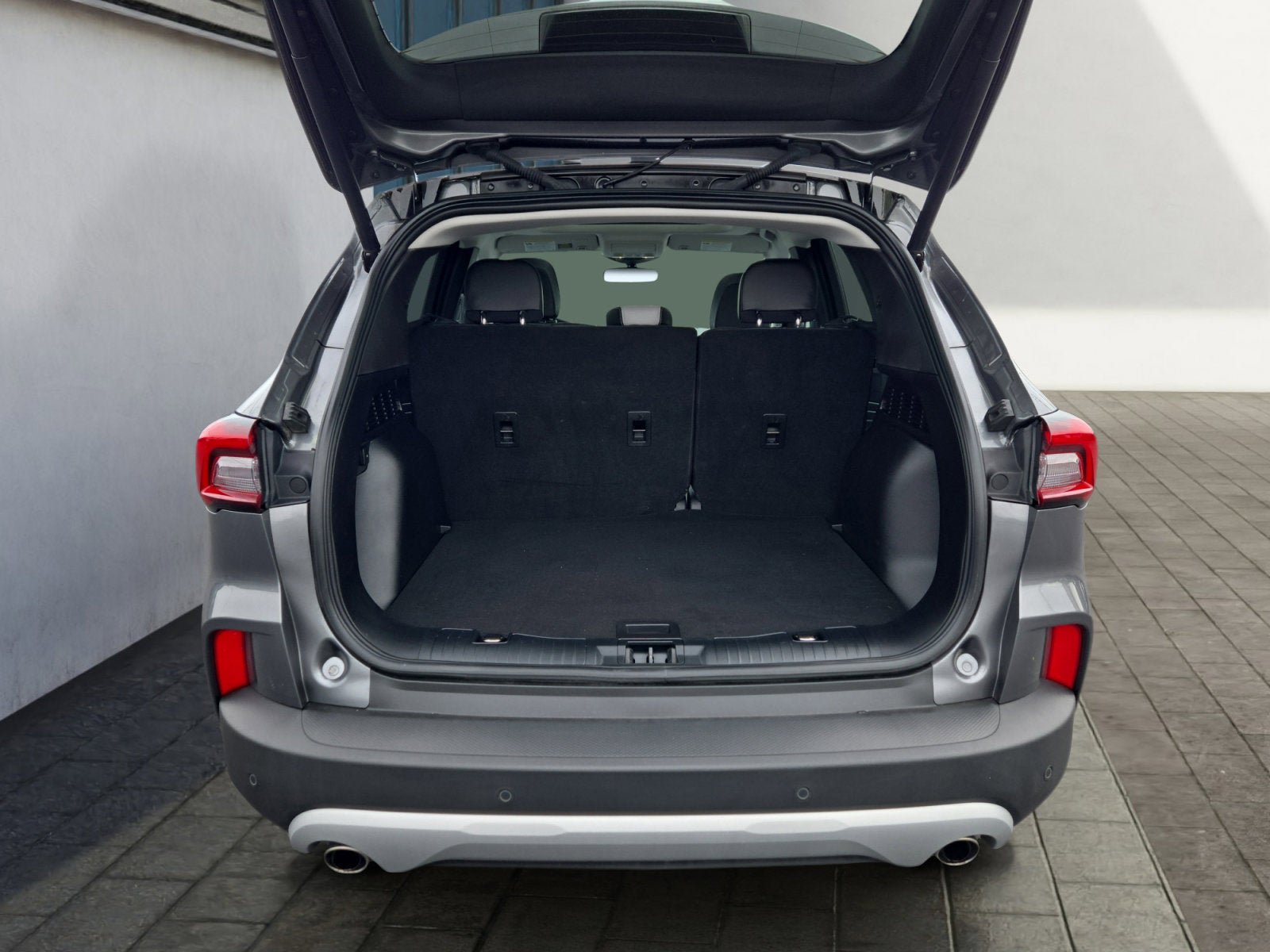 Used 2023 Ford Escape Platinum AWD/4WD image 26
