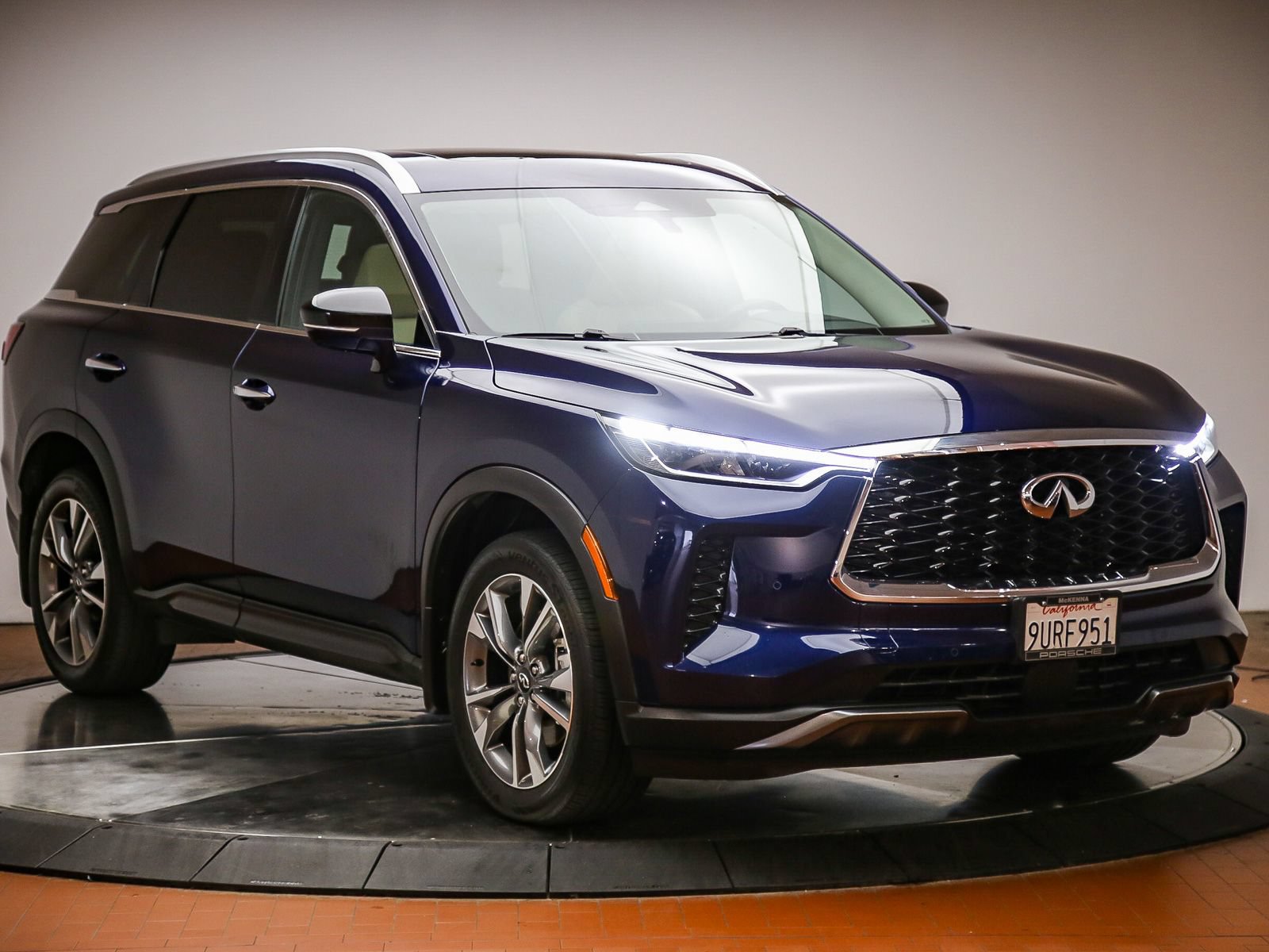Used 2022 INFINITI QX60 Luxe w/ Cargo Package FWD image 5